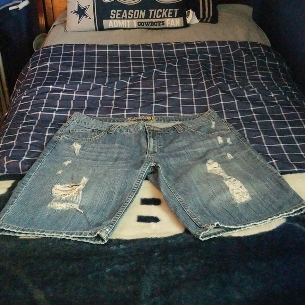 U.S. Polo Ripped Denim Shorts - Picture 3 of 6